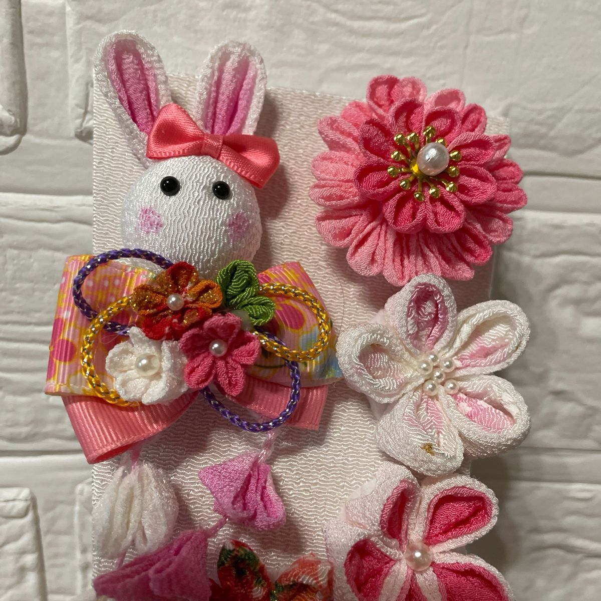 羽子板飾り 七五三 幸せのうさぎちゃん つまみ細工 壁飾り 玄関 羽子板飾り 七五三 幸せのうさぎちゃん つまみ細工 壁飾り 玄関