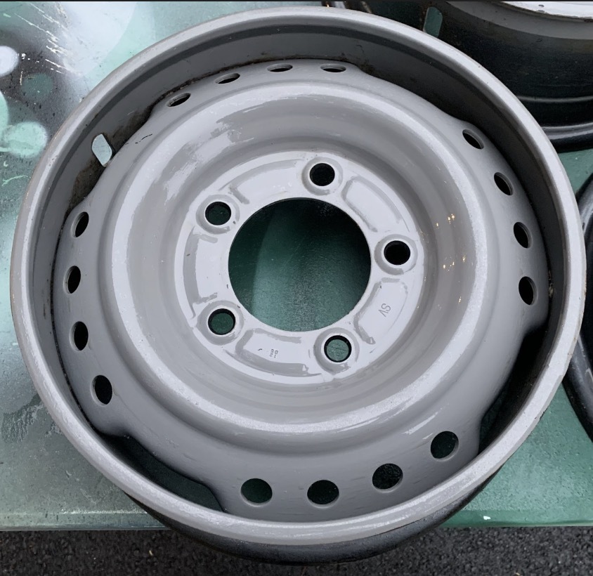 ランクル70 再再販 GDJ76 純正アルミホイールのみ 4本|車 ランクル70 再再販 GDJ76 純正アルミホイールのみ 4本|車