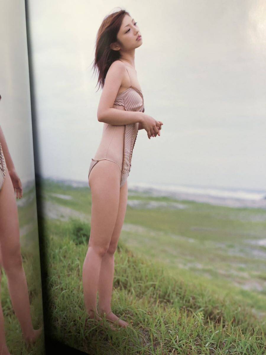 (D930)小倉優子写真集 おいしいいただき方 水着 セクシーショット _画像3