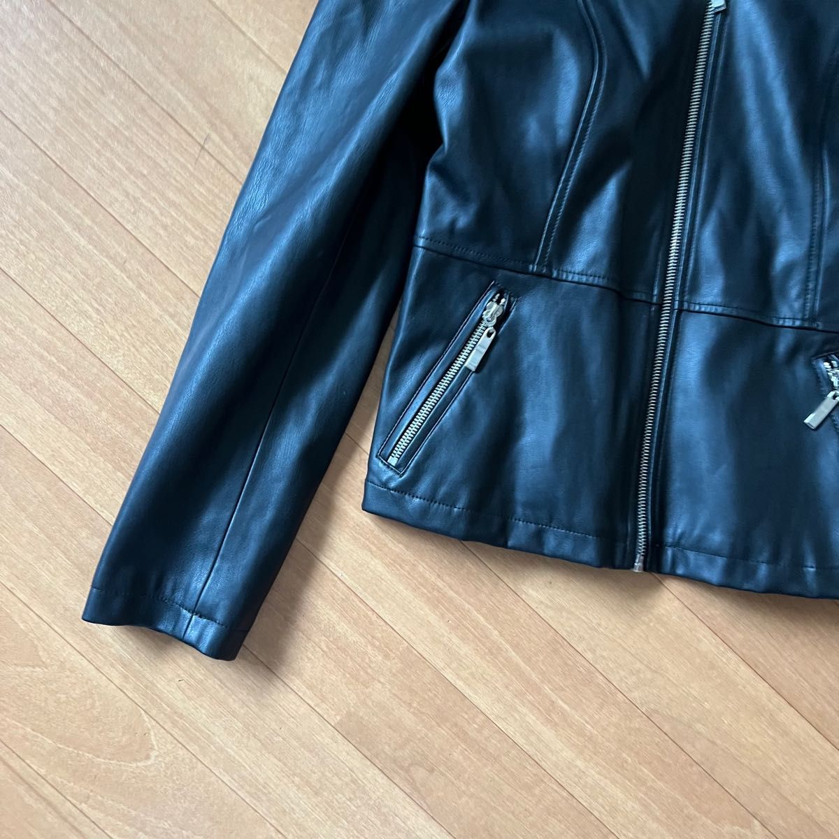 ZARA フェイクレザーノーカラージャケット　美品