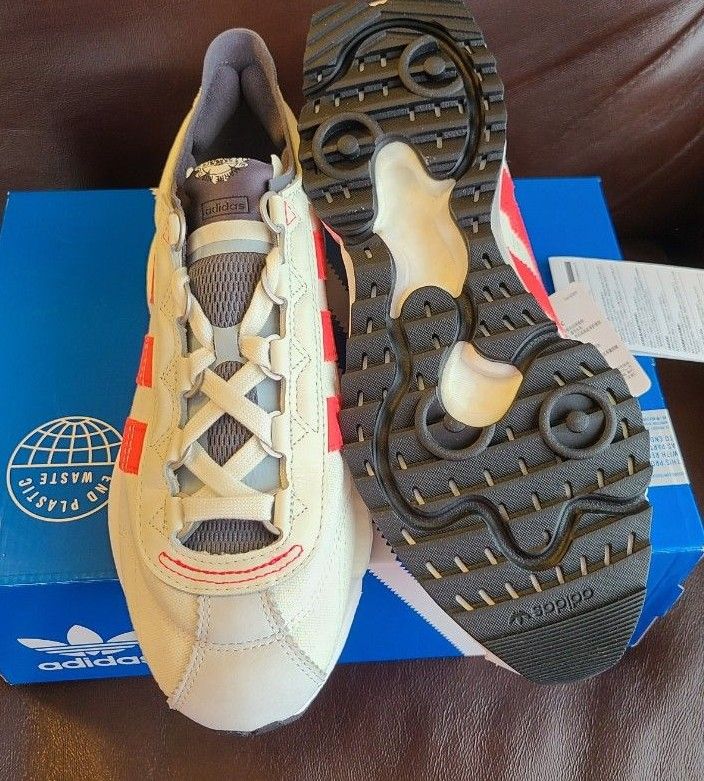 送料込 新品未使用 超稀少 adidas SL 7600 1964 東京 送料込 新品未使用 超稀少 adidas SL 7600 1964 東京