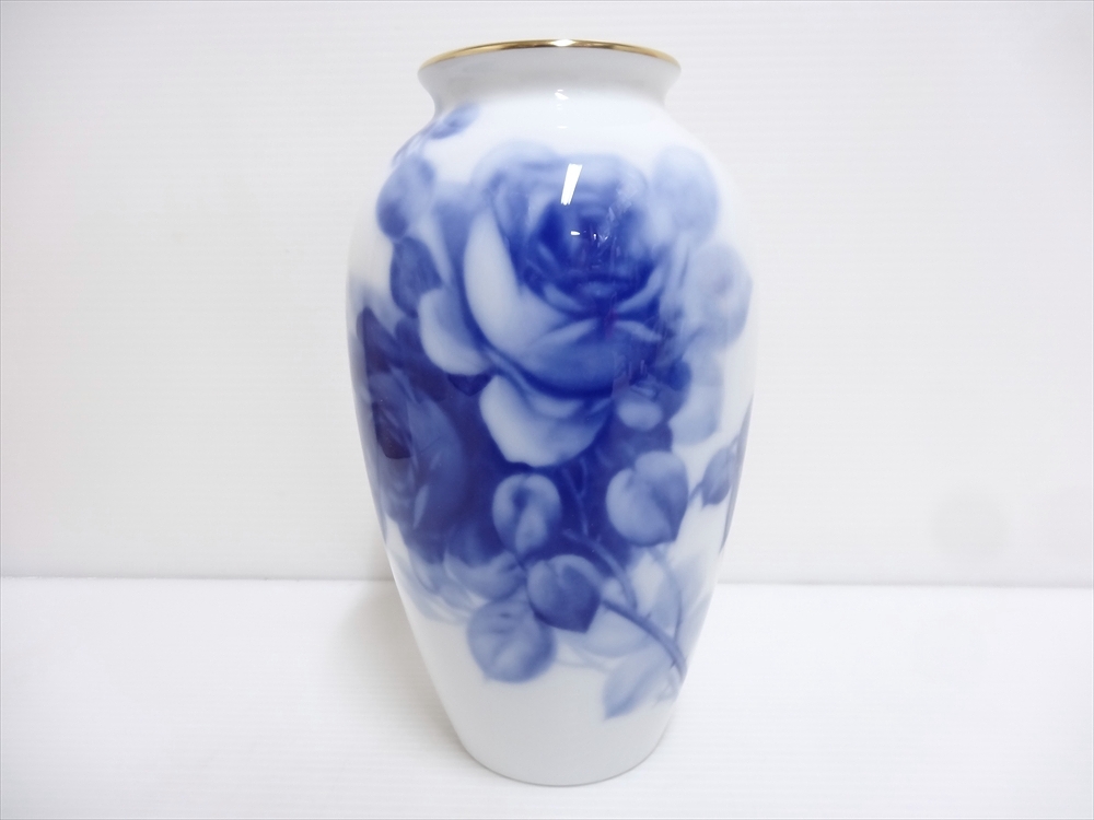 大倉陶園 ブルーローズ 花瓶　高さ22.8cm 桐箱入り未使用品　花器 フラワーベース_画像4