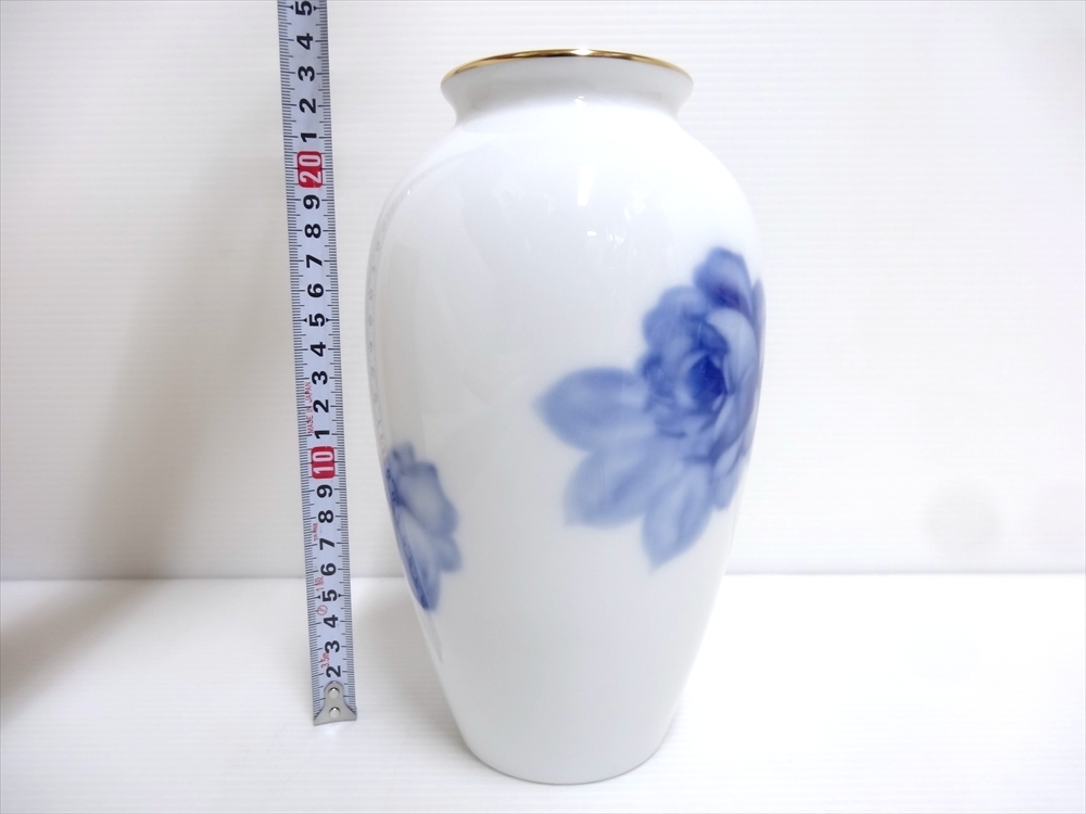 大倉陶園 ブルーローズ 花瓶　高さ22.8cm 桐箱入り未使用品　花器 フラワーベース_画像6