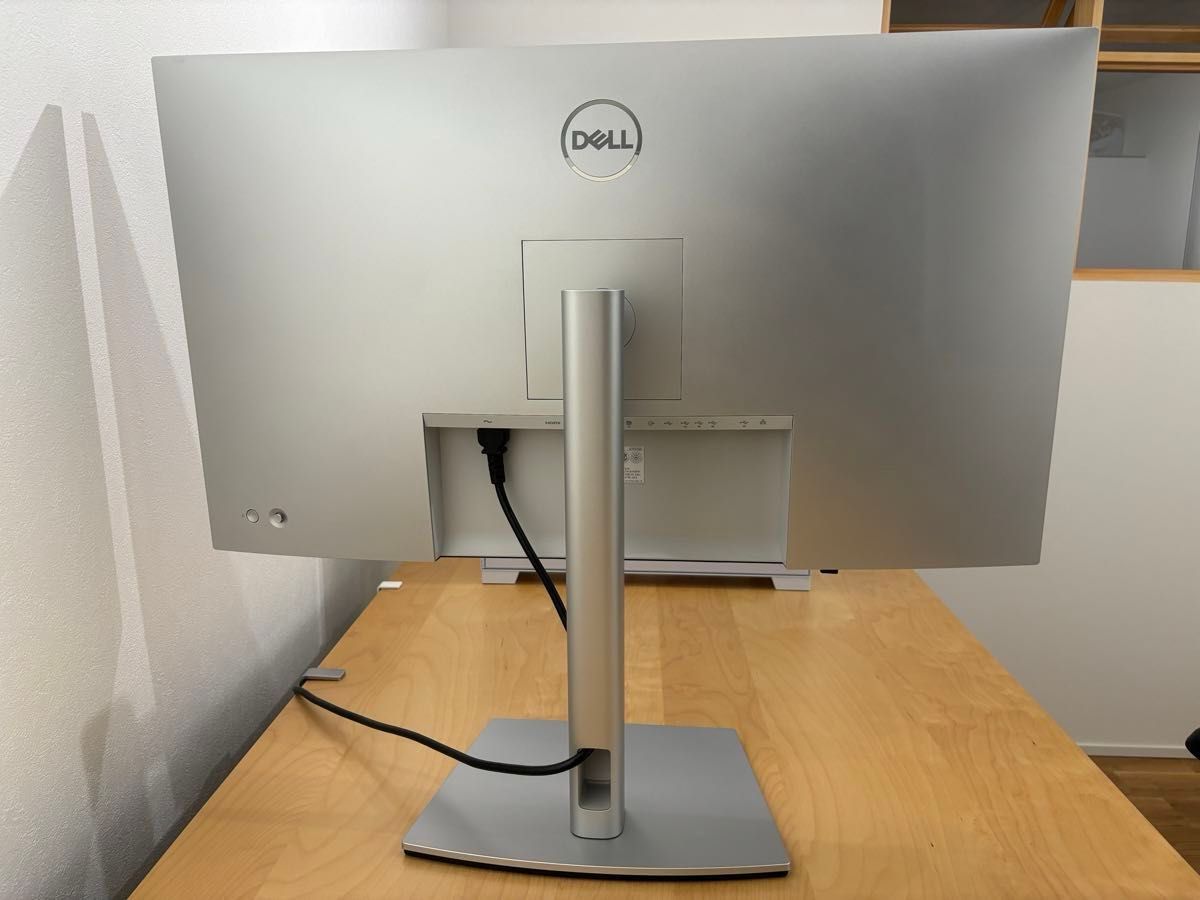 【使用5ヶ月美品】Dell U3223QE 31.5インチ デジタルハイエンド4K モニター