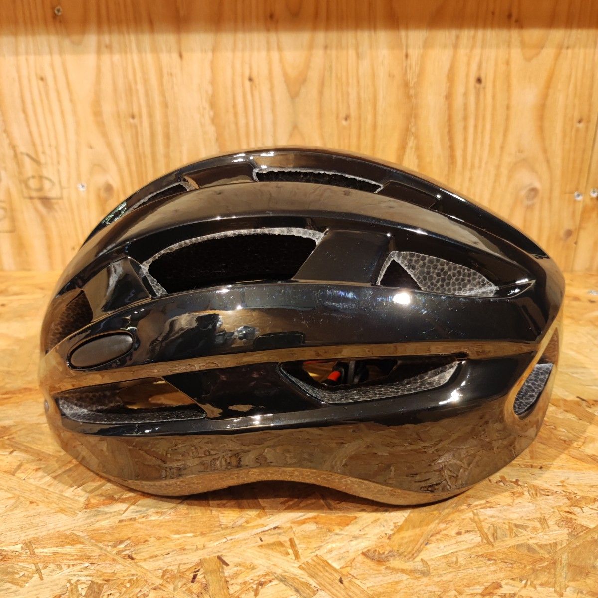 自転車通勤・通学におすすめのヘルメット Lサイズ 58-61cm ブラック クロスバイクやロードバイクにもおすすめのヘルメット！