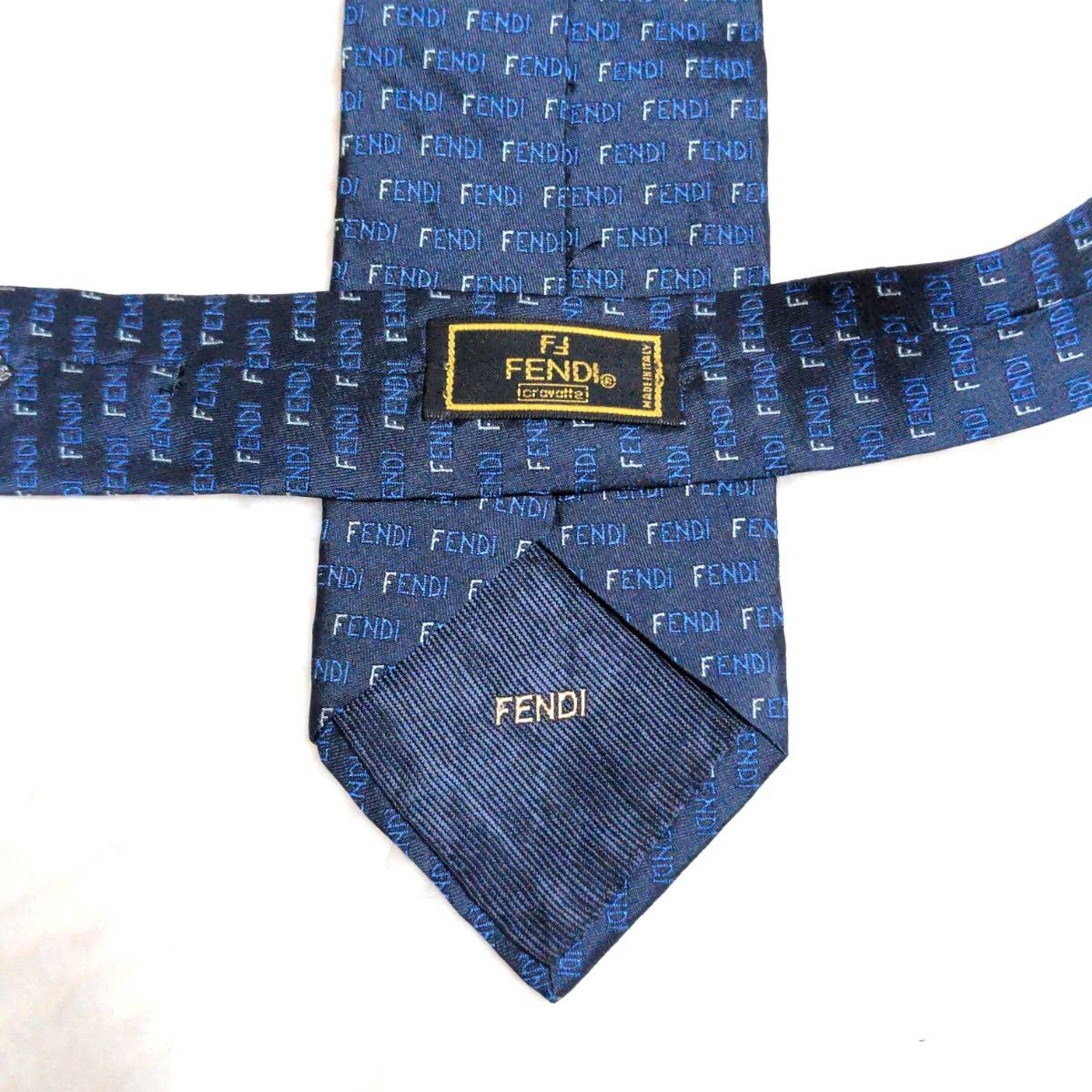 FENDI フェンディ ネクタイ ズッカ 総柄 ロゴ ネイビー ビジネス FENDI フェンディ ネクタイ ズッカ 総柄 ロゴ ネイビー ビジネス