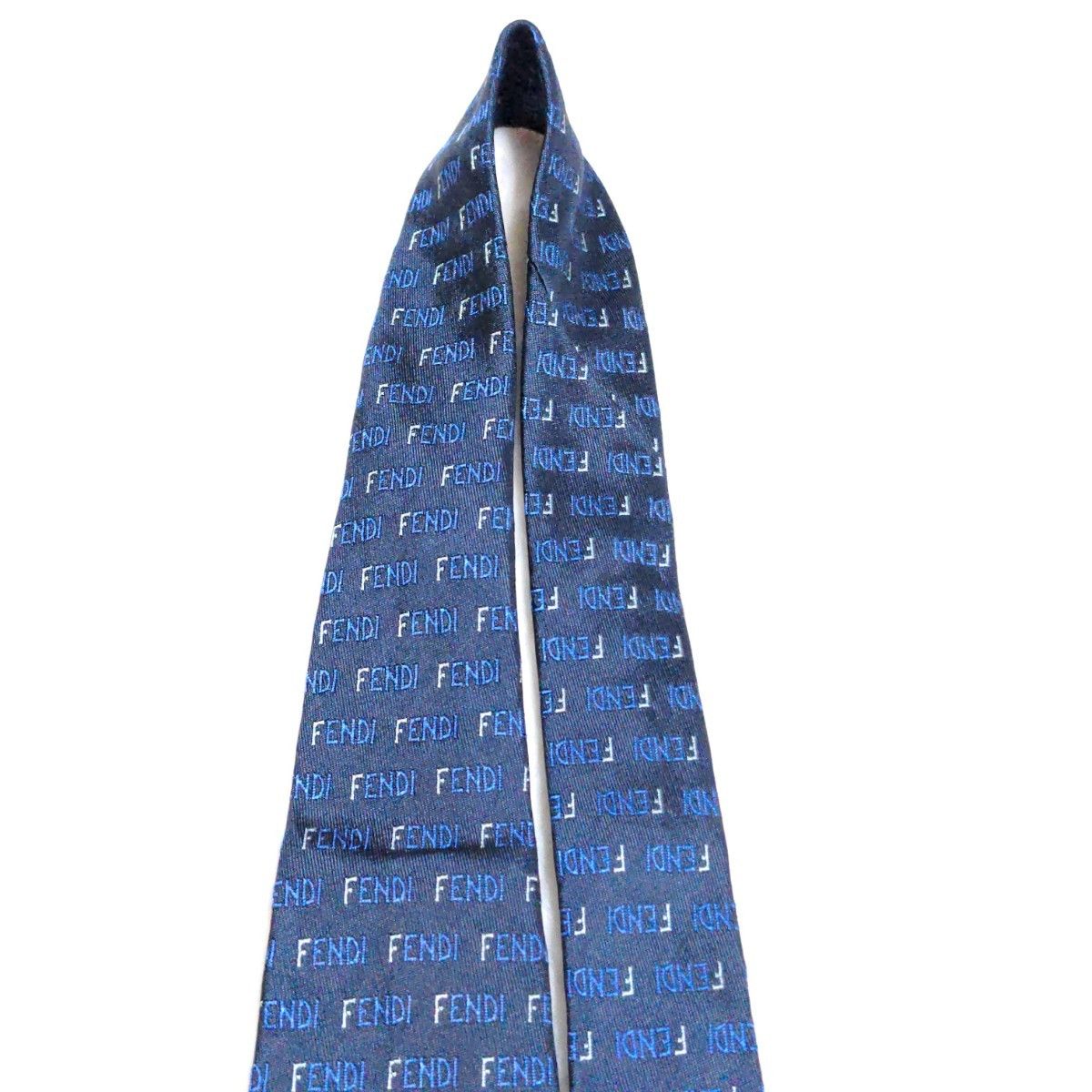 FENDI フェンディ ネクタイ ズッカ 総柄 ロゴ ネイビー ビジネス FENDI フェンディ ネクタイ ズッカ 総柄 ロゴ ネイビー ビジネス