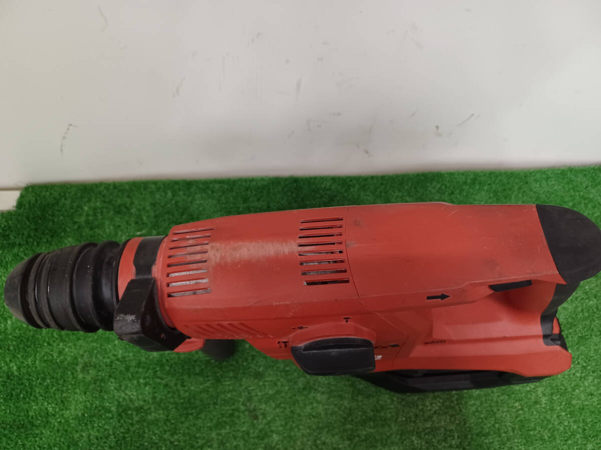 【中古品】HILTI(ヒルティ) 充電式ロータリーハンマードリル TE30-22 バッテリーX2、充電器付き 電動工具/IT5SNR8MWZIO_画像3