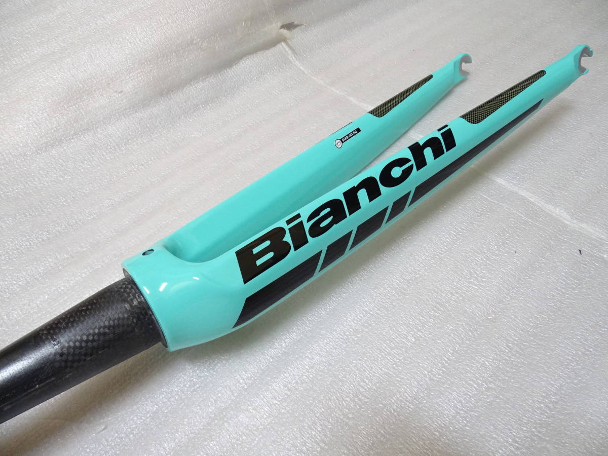 新品 Bianchi Intenso リムブレーキタイプ フルカーボン フォーク 1-1/8 下1-1/2 流用_画像1