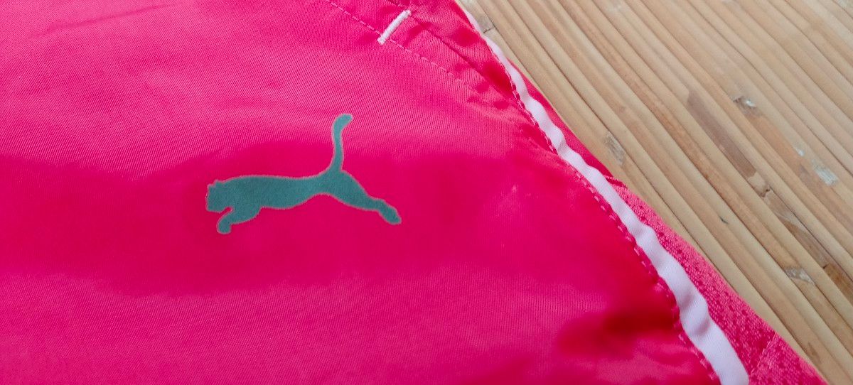 PUMA　プーマ　レディース　Мサイズ　ポリエステル　ナイロンパンツ　ショートパンツ　スポーツパンツ　短パン　赤　レッド　