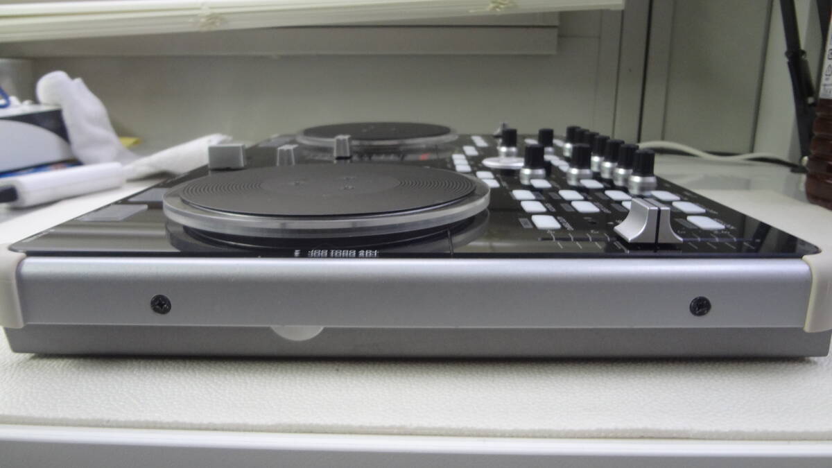VESTAXbe старт ksVCI-300 DJ контроллер USB подключение . рабочее состояние подтверждено 