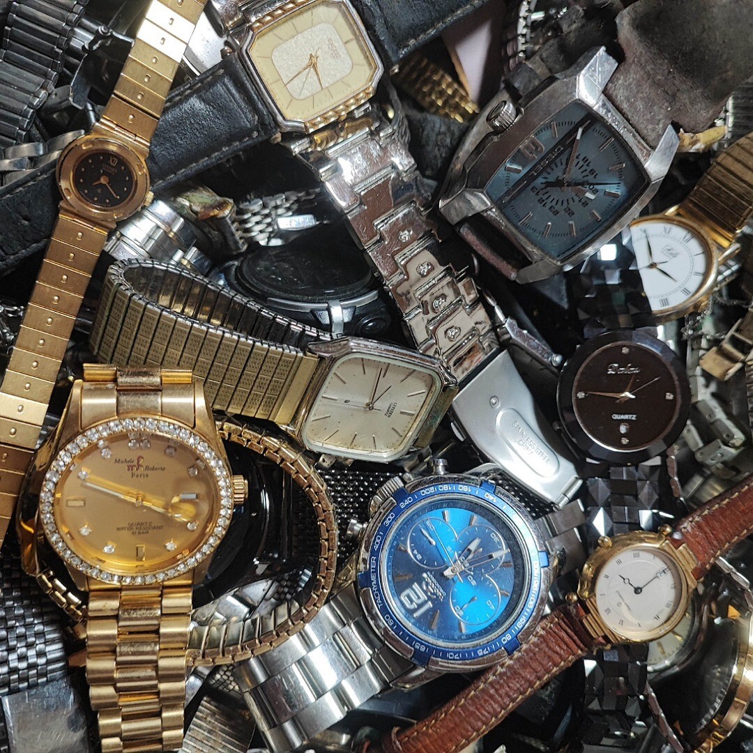 腕時計 2000本 多数 まとめて メンズレディース腕時計 大量 セット kg本点個 ジャンク品 超大量01_画像4