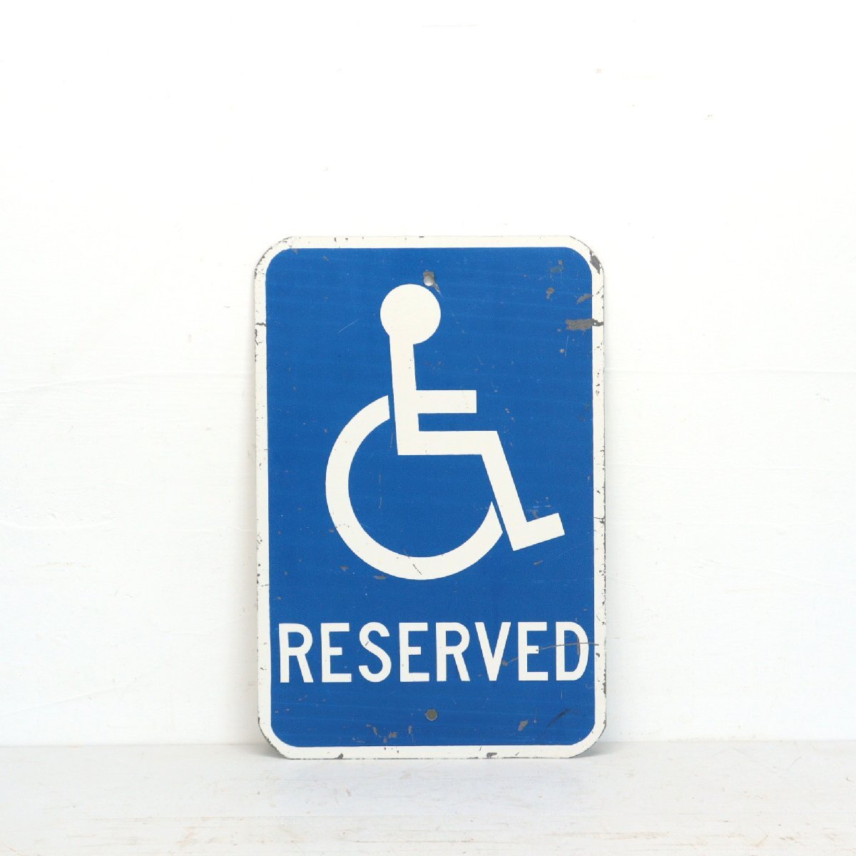アメリカ ヴィンテージ ロードサイン / 駐車案内 車椅子 USA ガレージ ディスプレイ インフォメーション ディスプレイ 看板 #502-34-176_画像1