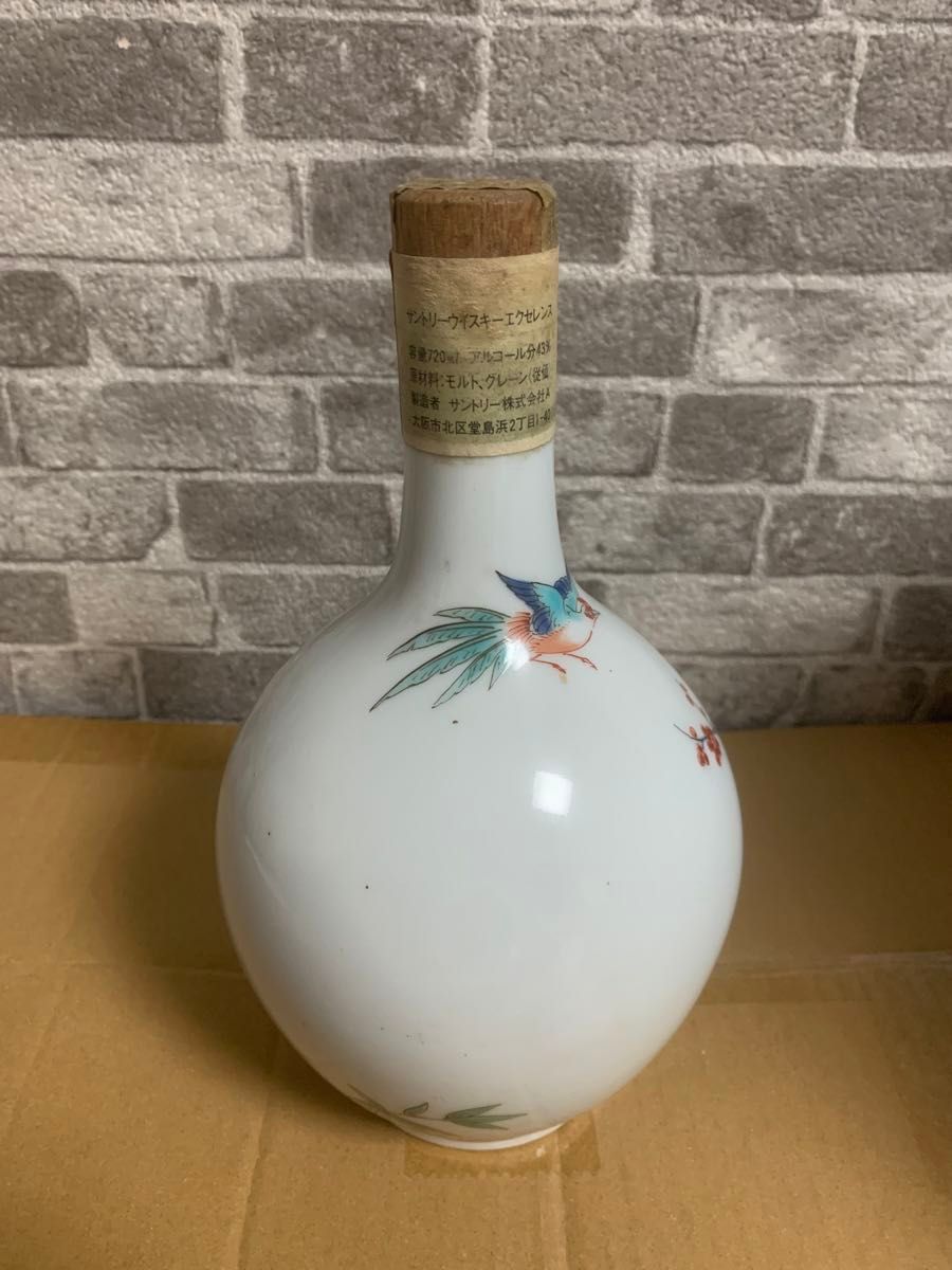 SUNTORY WHISKY サントリー ウイスキーエクセレンス720ml 有田焼 SUNTORY WHISKY サントリー ウイスキーエクセレンス720ml 有田焼
