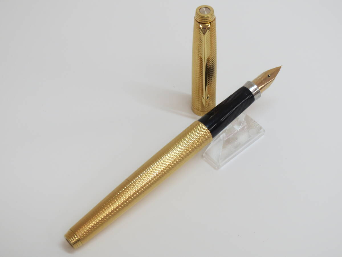 (a-8)　PARKER　パーカー　20μ ゴールド　万年筆　ペン先：14K_画像1