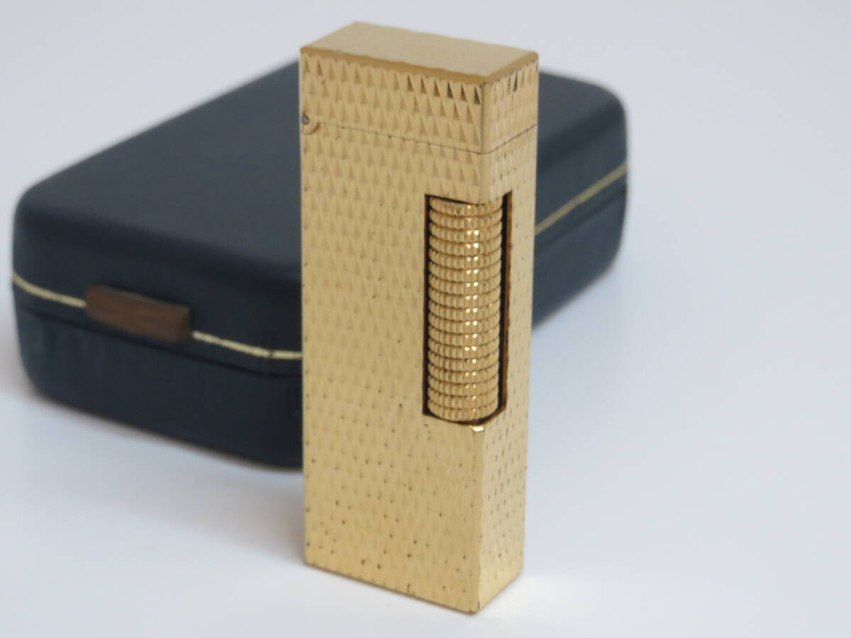 (d-15) dunhill Dunhill газовая зажигалка Gold цвет 