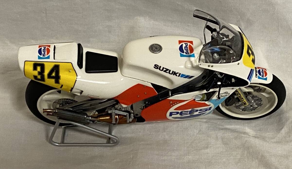 1/12 Suzuki RGV-Γ500(1988 год более поздняя модель ) конечный продукт 