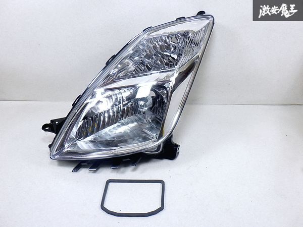 新品未使用! トヨタ 純正 NHW20 20 プリウス 前期 HID キセノン ヘッドライト ライト 左 左側 助手席側 KOITO 47-20 打刻シ 即納 棚R-5_画像1