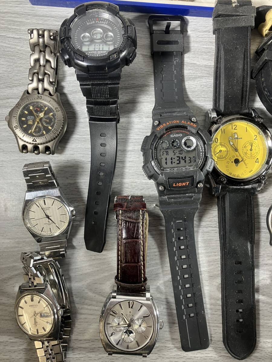 [5-29] 腕時計 まとめ売り 大量 約30個 SEIKO CASIO CITIZEN G-SHOCK ELGIN ALBA など メンズ _画像2