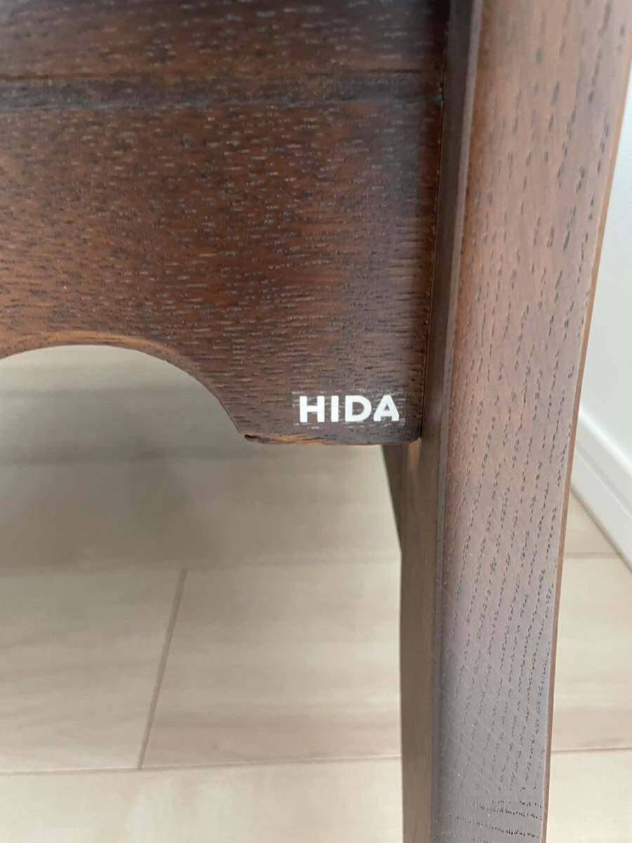 Z楽CZ11 美品 キツツキ 飛騨家具 傷修理済 肘付き 椅子 高級家具 HIDA らくらく家財便発送 長野県長野市 直接取引 大歓迎 飛騨産業 _画像3