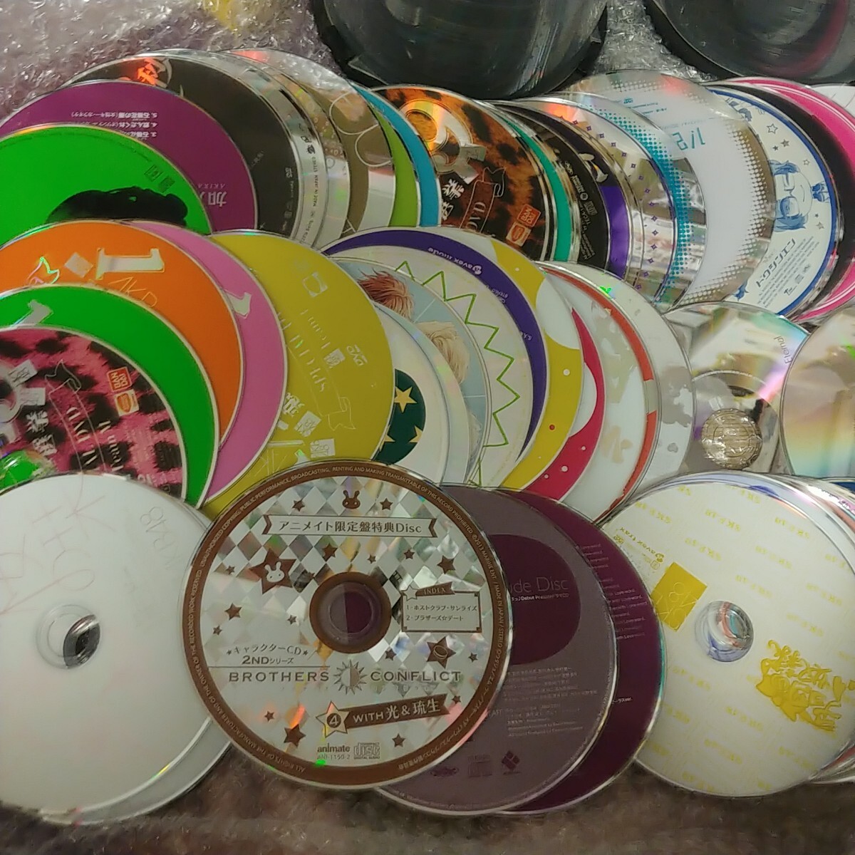 ジャンク ディスクのみ CD DVD 約500枚セット 邦楽 洋楽 アニメ AKB SKE exile ジャニーズ 関ジャニ JUJU_画像6
