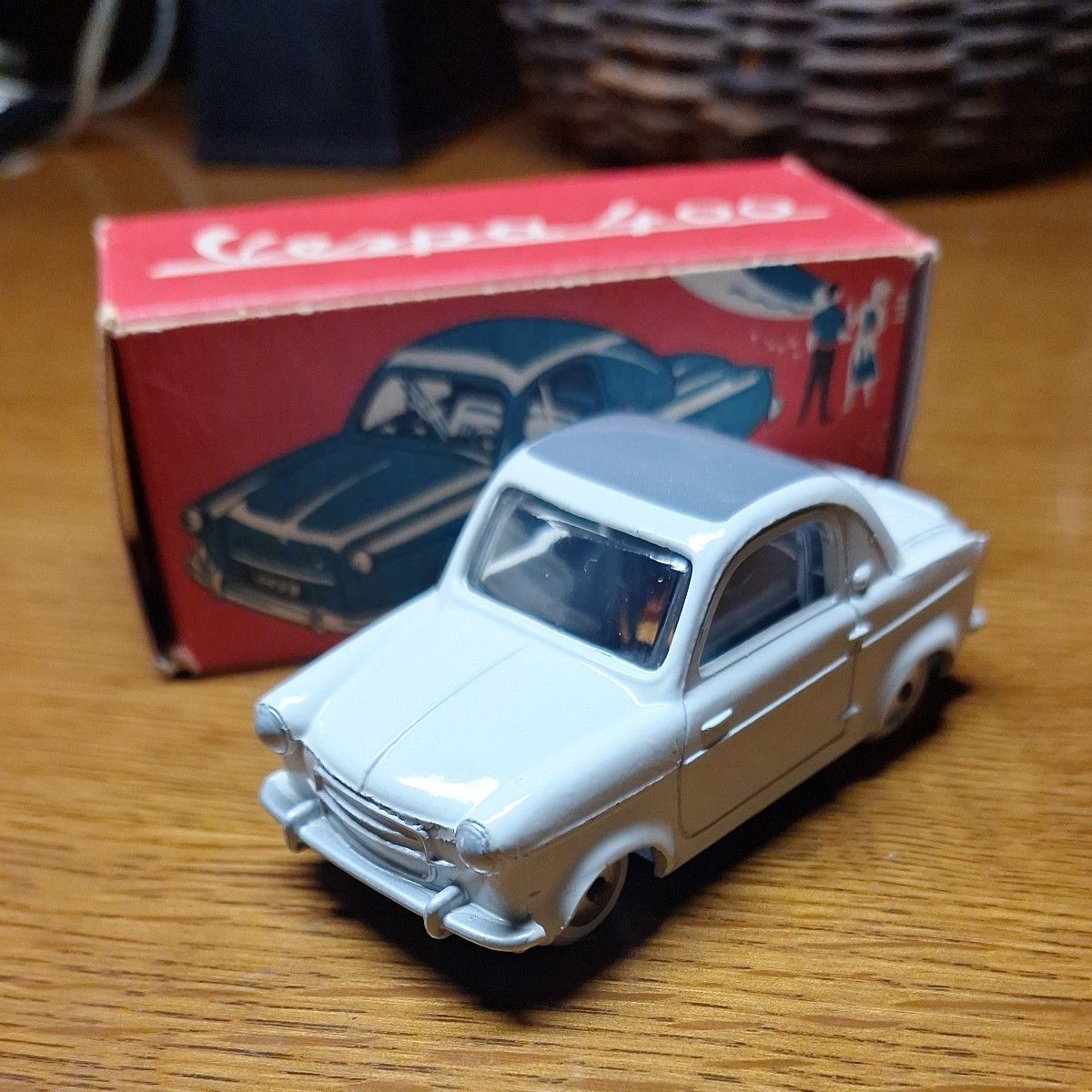 箱付き キラル べスパ 400 made in France 箱付き キラル べスパ 400 made in France