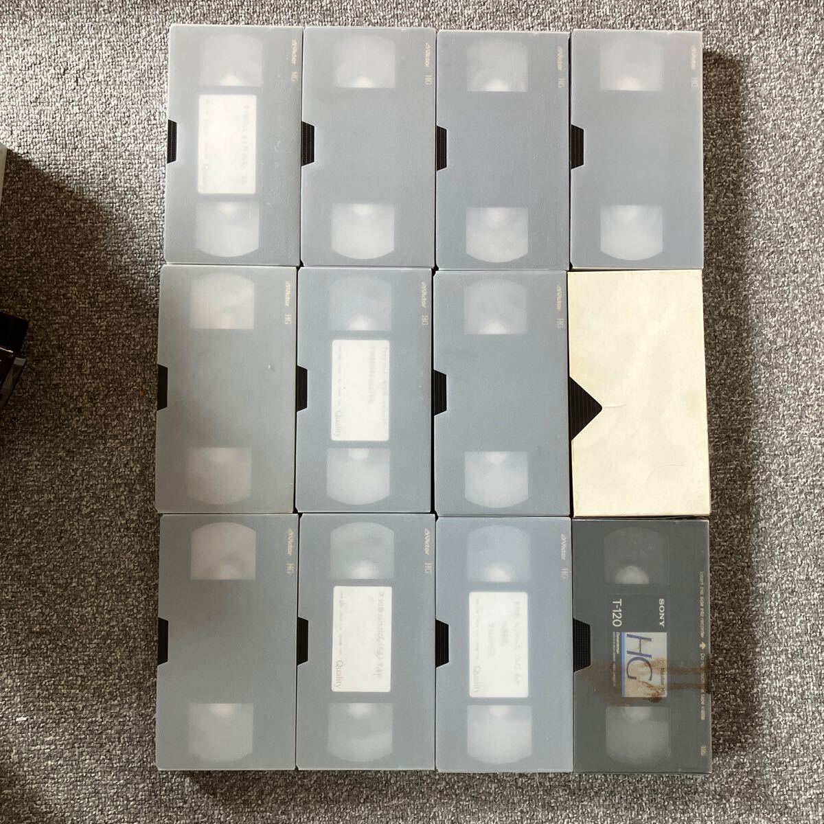 【ジャンク】VHS 使用済みビデオテープ 12本セット 再録画用　【動作未確認】_画像6