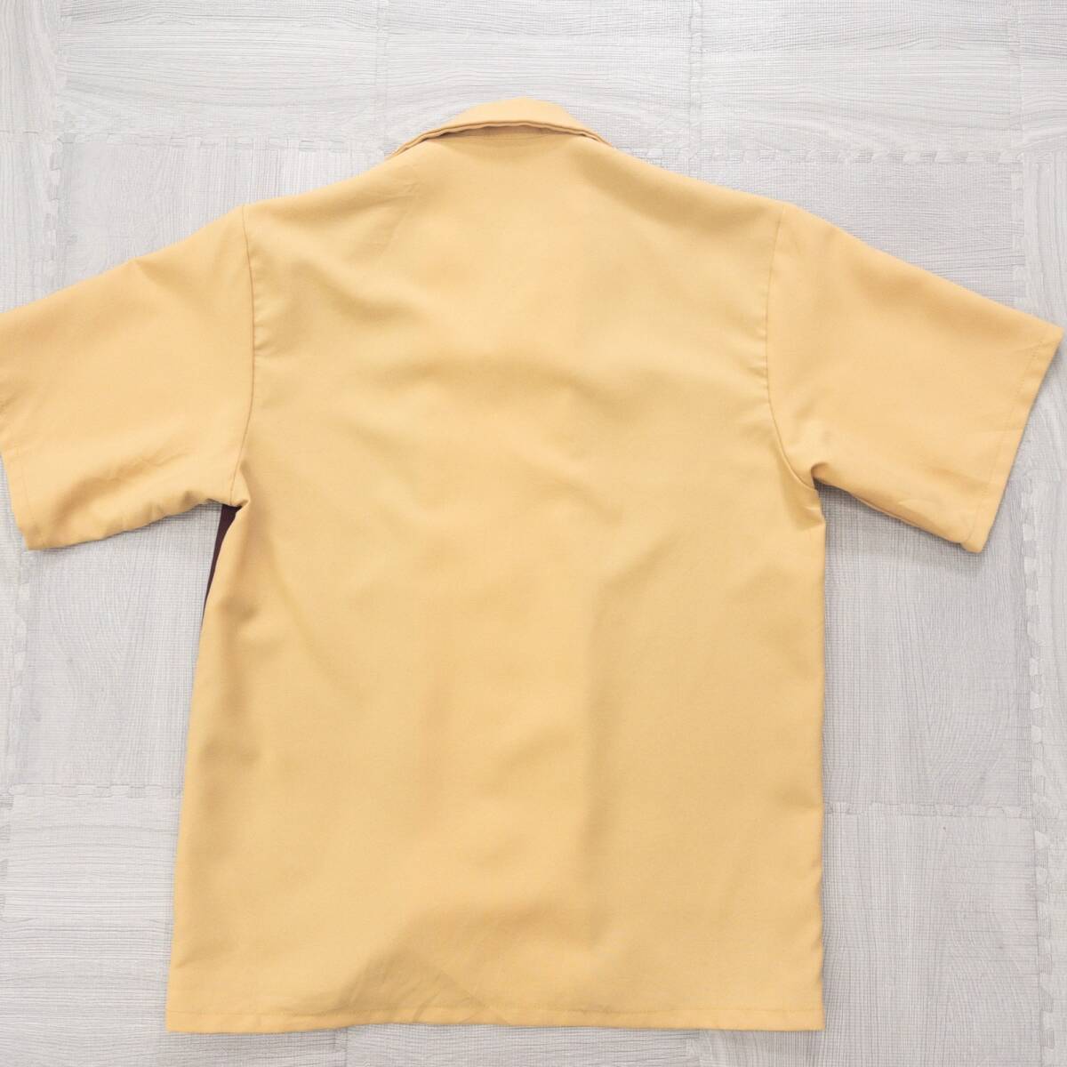 古着 ボーリングシャツ Tutti 半袖シャツ ツートンカラー トップス メンズS USA製 ワインレッド イエロー_画像2