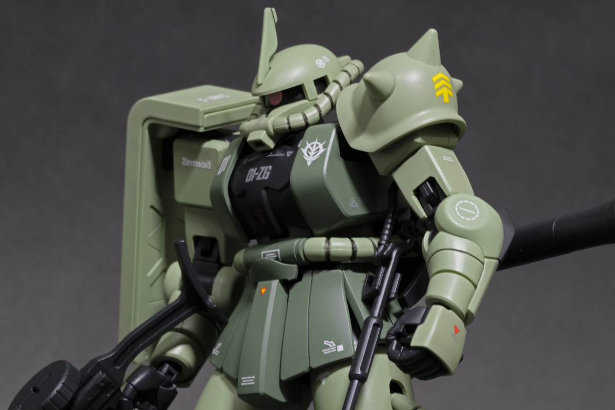  HG 1/144 MS-06 ZAKUⅡ ザク2 5061545 全塗装組立済 ガンプラ 完成品_画像4