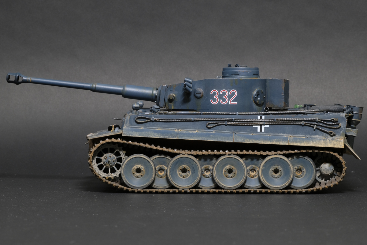 タミヤ 1/35 TIGERⅠドイツ重戦車 タイガー1 初期生産型 35216 塗装完成品_画像9