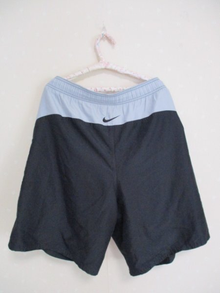 ●　NIKE　ナイキ　● 　水著ショートパンツ　■　L　黒（40520）