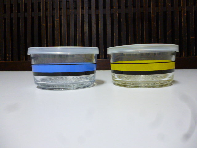 昭和レトロ　タッパー セット 青 黄 ガラス 保存容器 アンティーク インテリア ディスプレイ 什器 雑貨_画像2