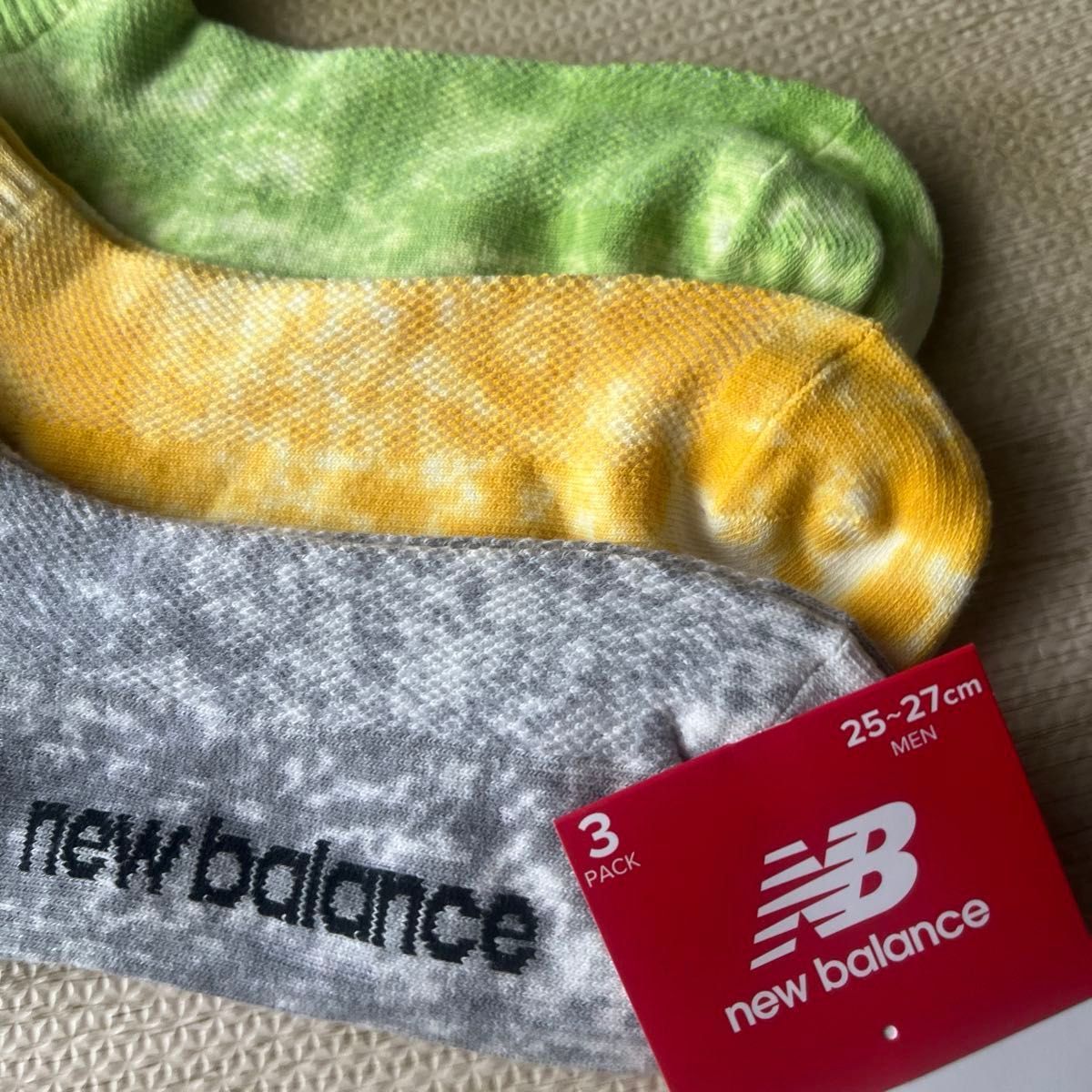 new balance   ニューバランス　　　　　　　　　　　　　靴下(ソックス)   3足組　サイズ 25〜27cm