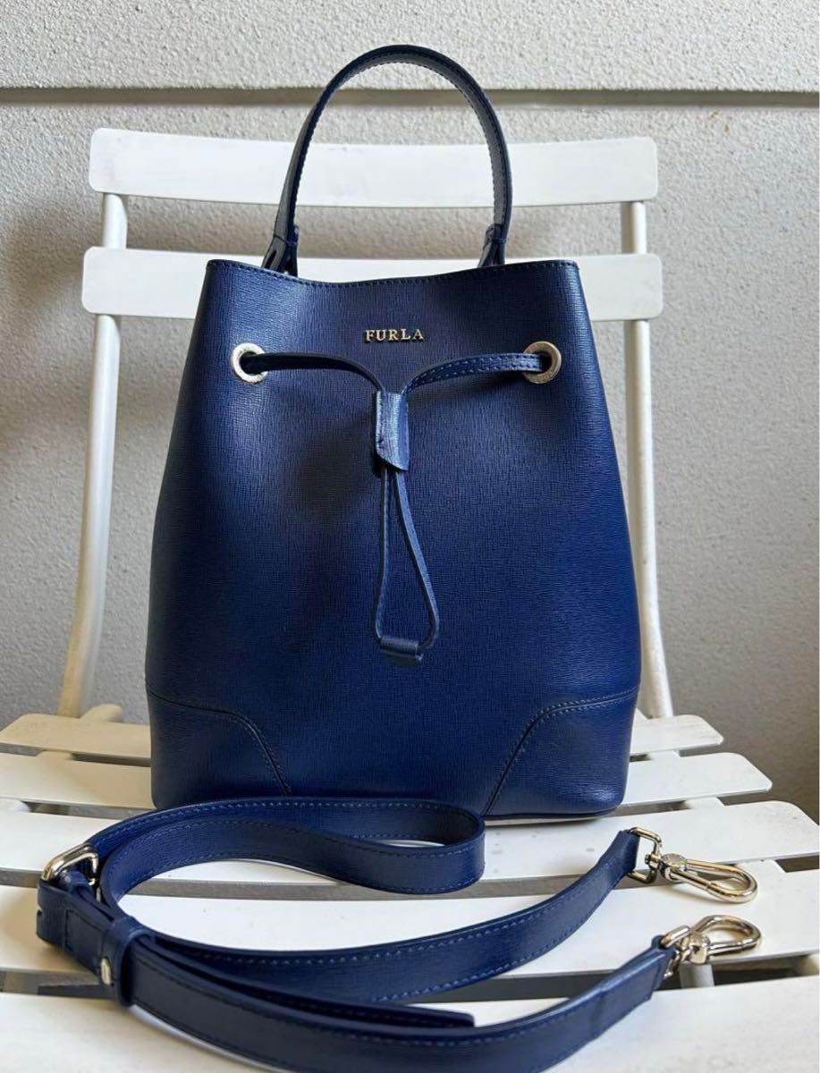 最終価格!美品☆ FURLA フルラ 2wayショルダーバッグ STACY ステイシー ネイビー 巾着バッグ バケット