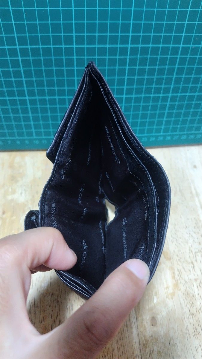 Calvin Klein カルバンクライン 財布 二つ折り 黒