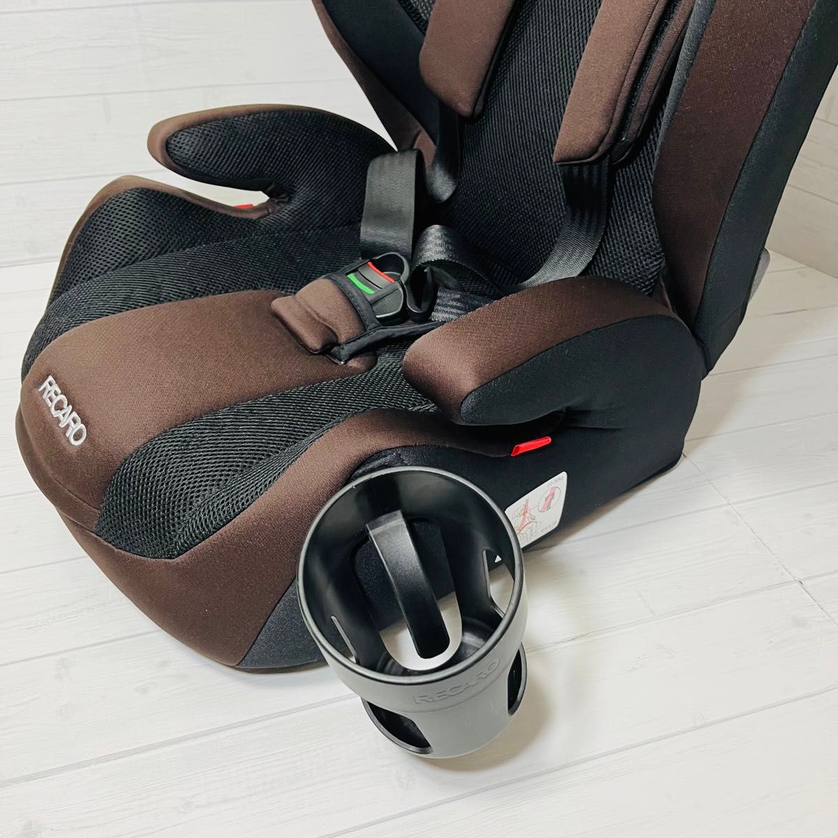 RECARO】 J1 Smile ジュニアシート カップホルダー&取扱説明書付 RECARO】 J1 Smile ジュニアシート カップホルダー&取扱説明書付