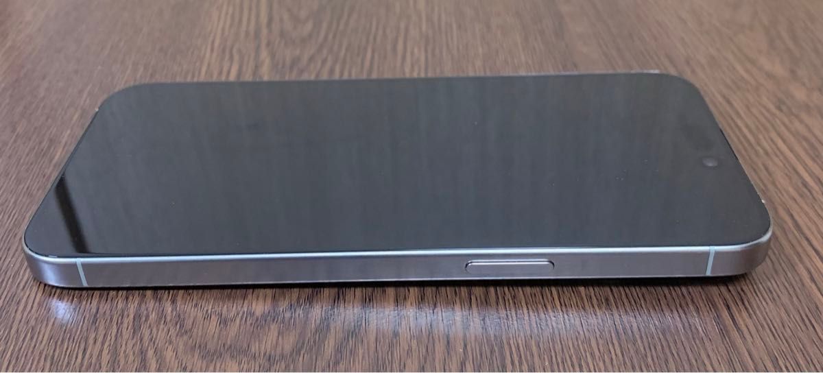 新品同様・充放電回数4回・100% iPhone15 Pro Max ナチュラル 新品同様・充放電回数4回・100% iPhone15 Pro Max ナチュラル