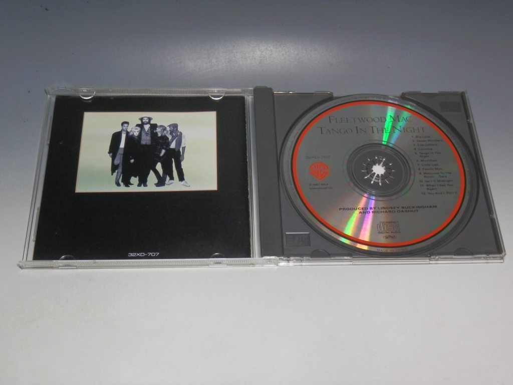 ☆ FLEETWOOD MAC フリートウッド・マック TANGO IN THE NIGHT タンゴ・イン・ザ・ナイト 国内盤CD 32XD-707の画像4