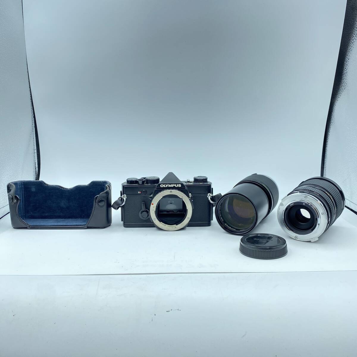 『AA25』フィルムカメラ+レンズ2種 OLYMPUS オリンパス OM-1N/1:4 F=200mm タムロン 28-80ｍｍ 1:3.5-4.2 φ67 動作未確認 現状品の画像1
