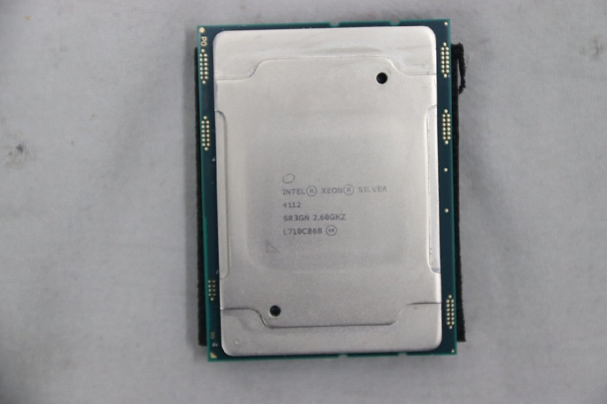 intel Xeon SILVER 4112 プロセッサー 8.25M キャッシュ、2.60 GHz SR3GN （ジャンク扱い)_画像1