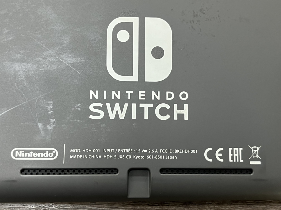 【DK 23735】1円～ Nintendo Switch Lite ニンテンドースイッチライト 本体のみ 箱無し HDH-001 ブラック 保管ケース付 通電確認済 現状品の画像4