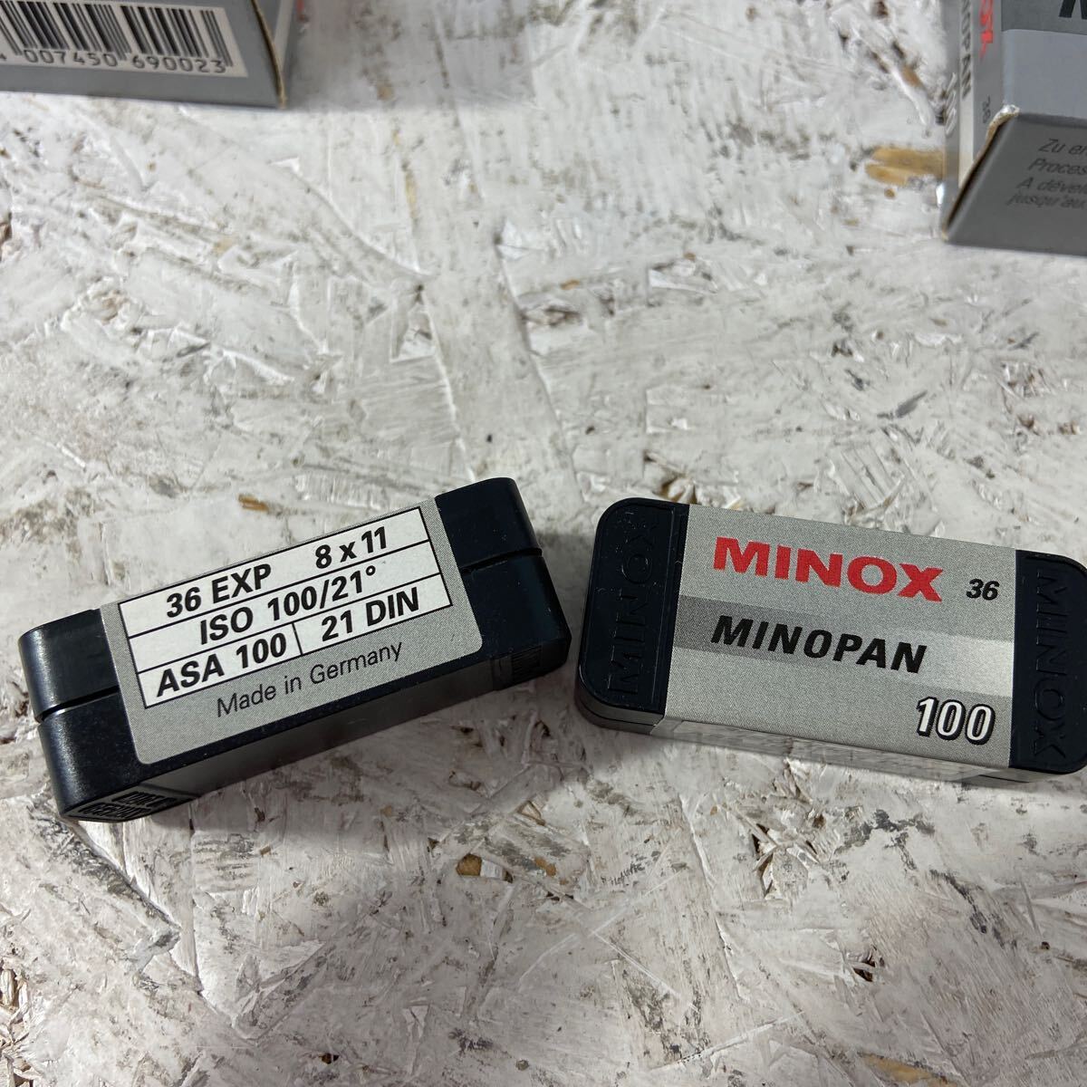 8 2本セット 未使用 ミノックスフィルム MINOX　MINOPAN 100 36 8×11 100/21 期限不明_画像2