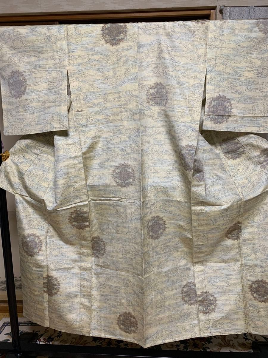 単衣の紬（正絹）正倉院花文 未使用（ホックシミあり）身丈150cm K-128