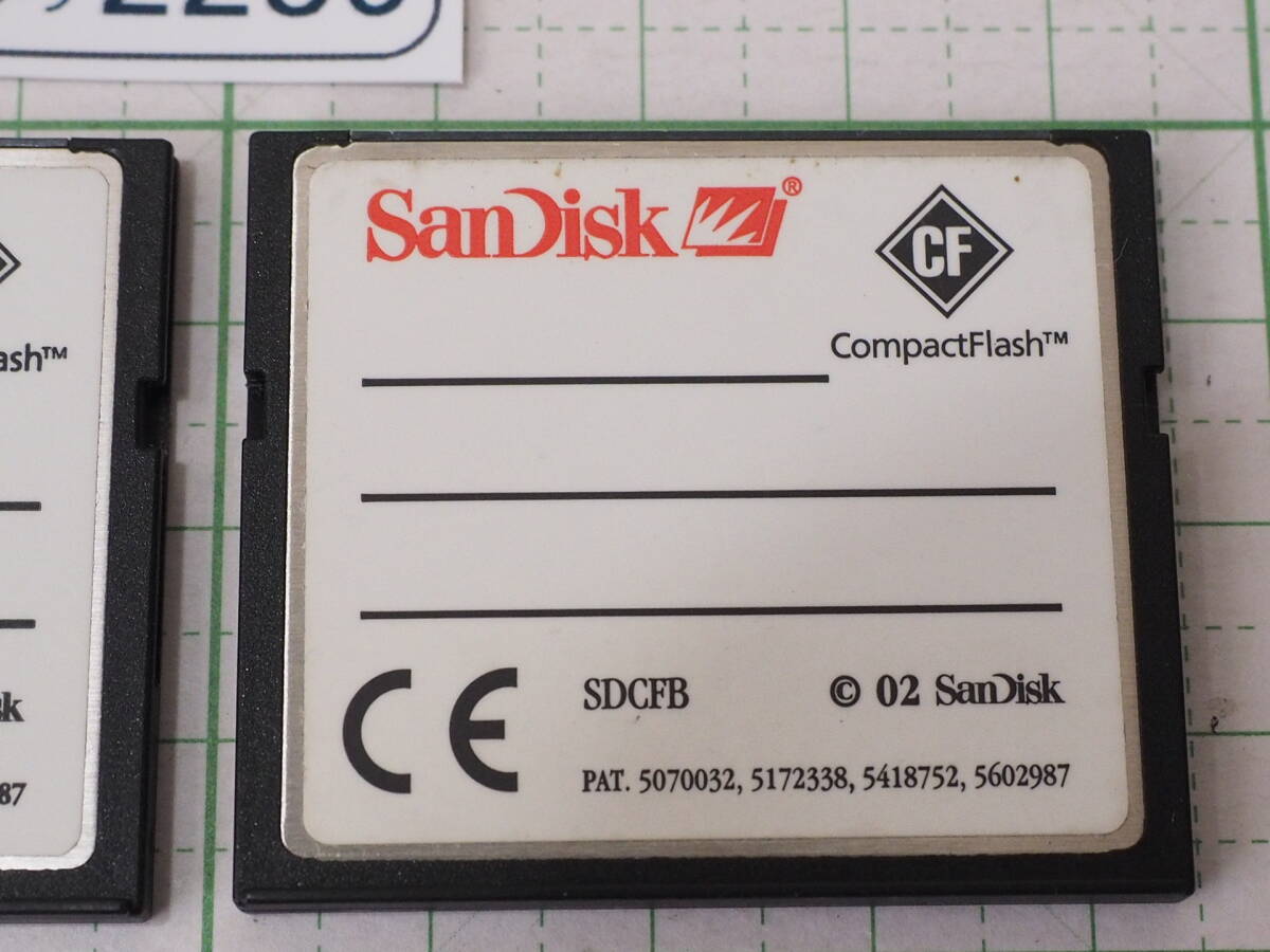 ◆カメラ2285◆ コンパクトフラッシュ（CFカード）128MB　2個セット（GBではありません） SanDisk サンディスク Used ～iiitomo～_画像6