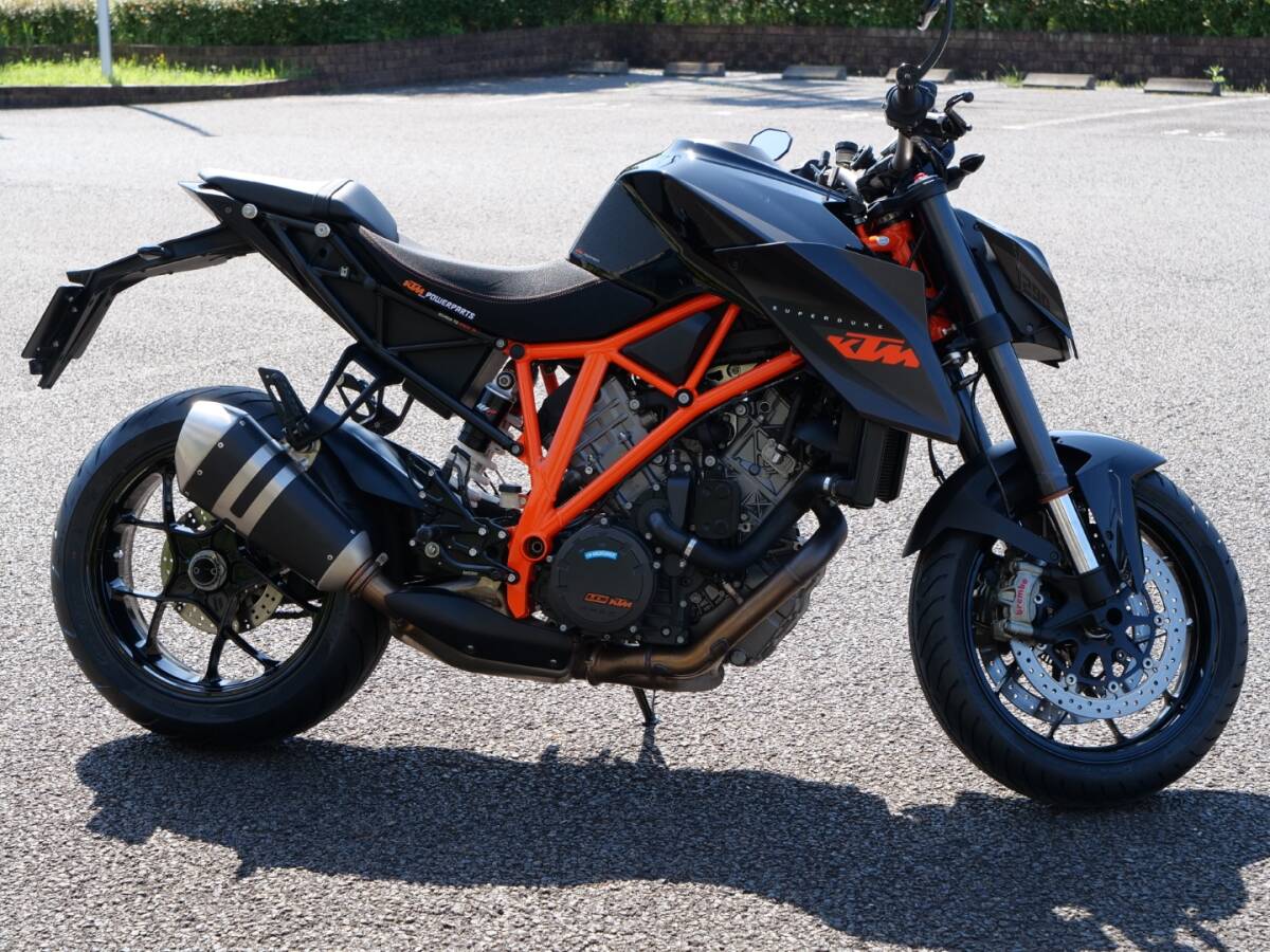 【個人出品】検R8.4月迄　2016年式 KTM 1290 SUPER DUKE R　Beast1.0【タイヤ新品】_画像5