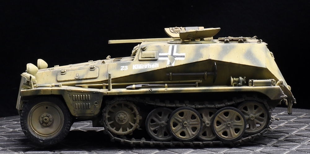 1/35 ドイツ軍 Sd.kfz.253軽装甲付観測車 制作完成品の画像3