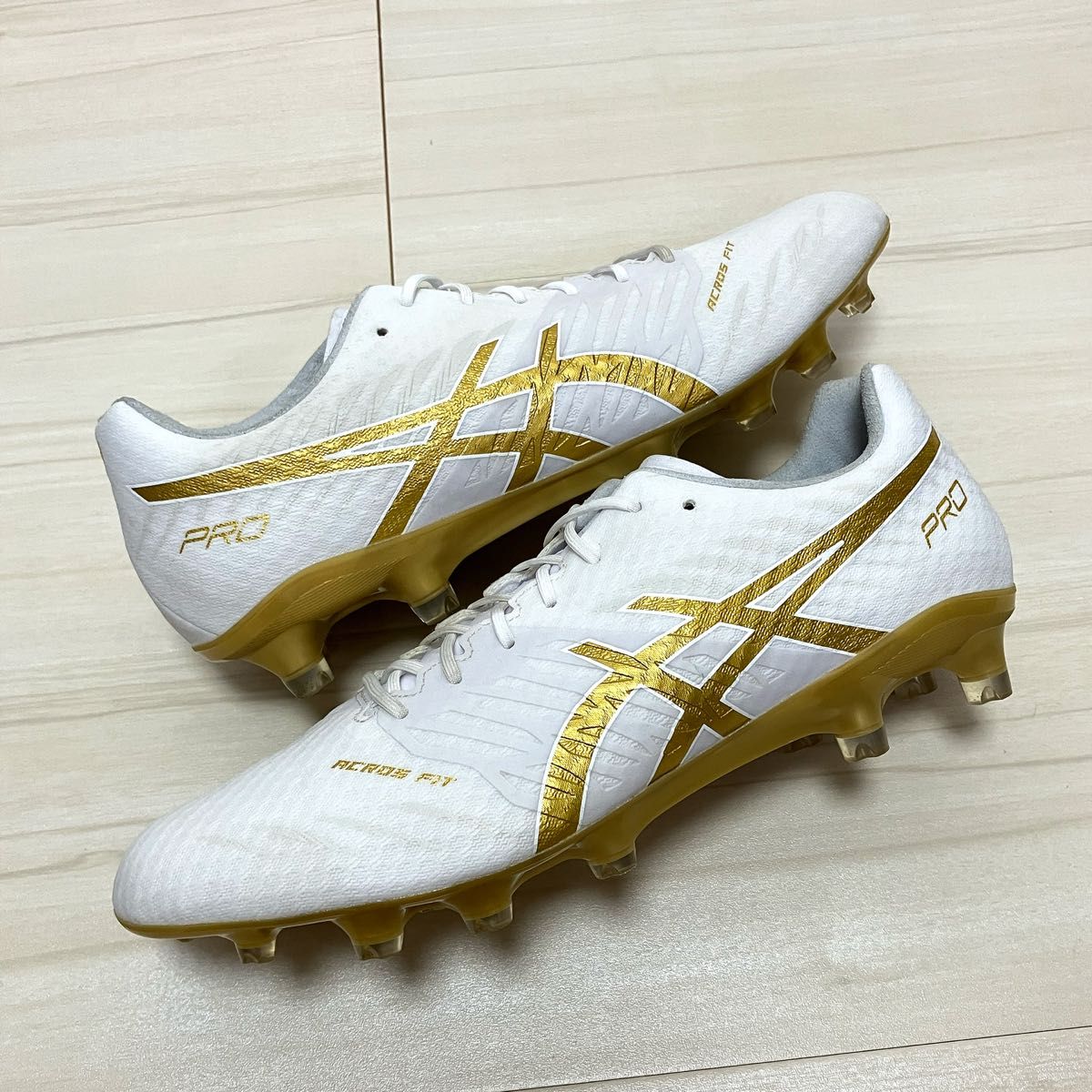 美品 asics アシックス アクロス プロ 2 27 0cm 白 ホワイト 金 美品 asics アシックス アクロス プロ 2 27 0cm 白 ホワイト 金