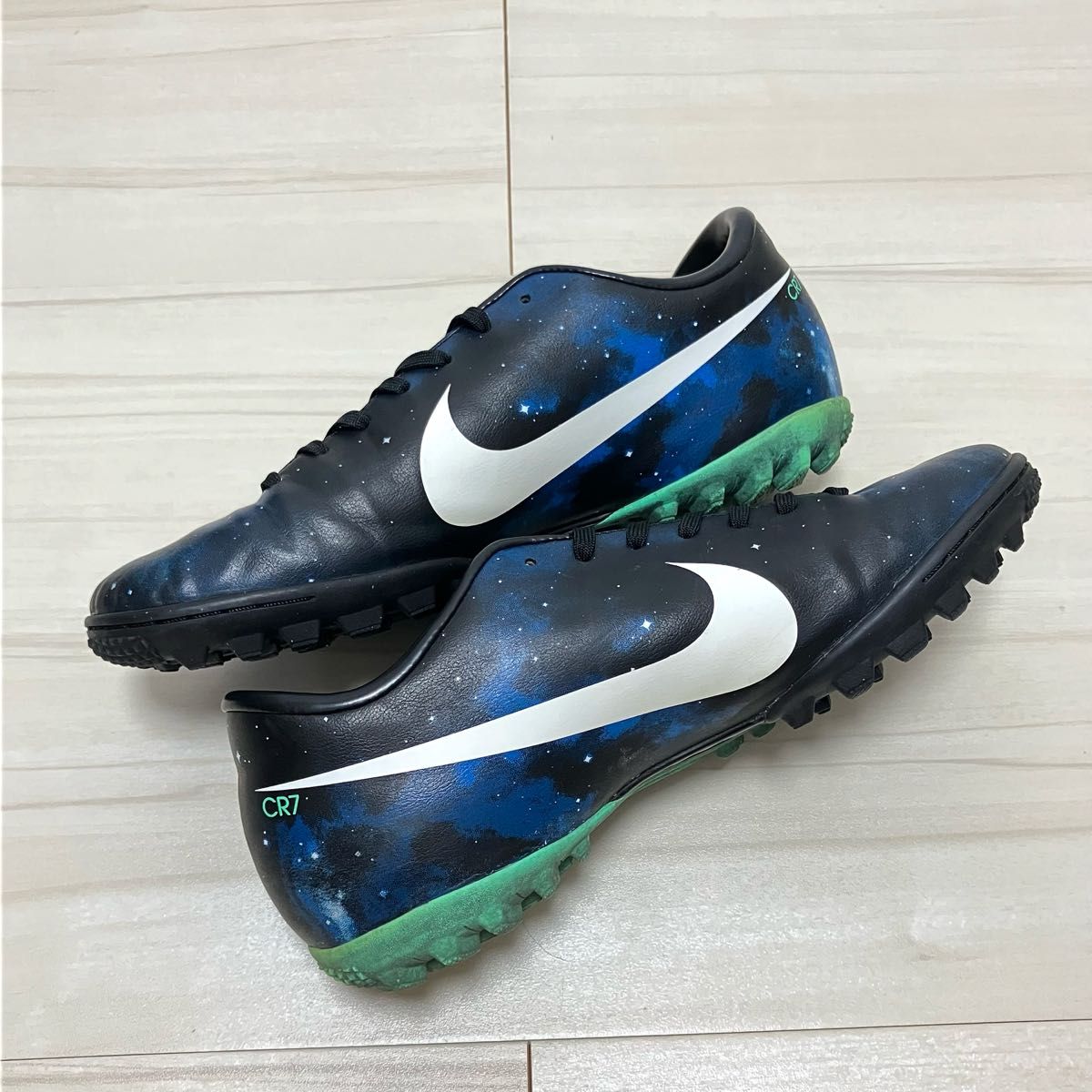 美品 NIKE ナイキ CR7 マーキュリアル ビクトリー Ⅳ TF 25 5cm 美品 NIKE ナイキ CR7 マーキュリアル ビクトリー Ⅳ TF 25 5cm