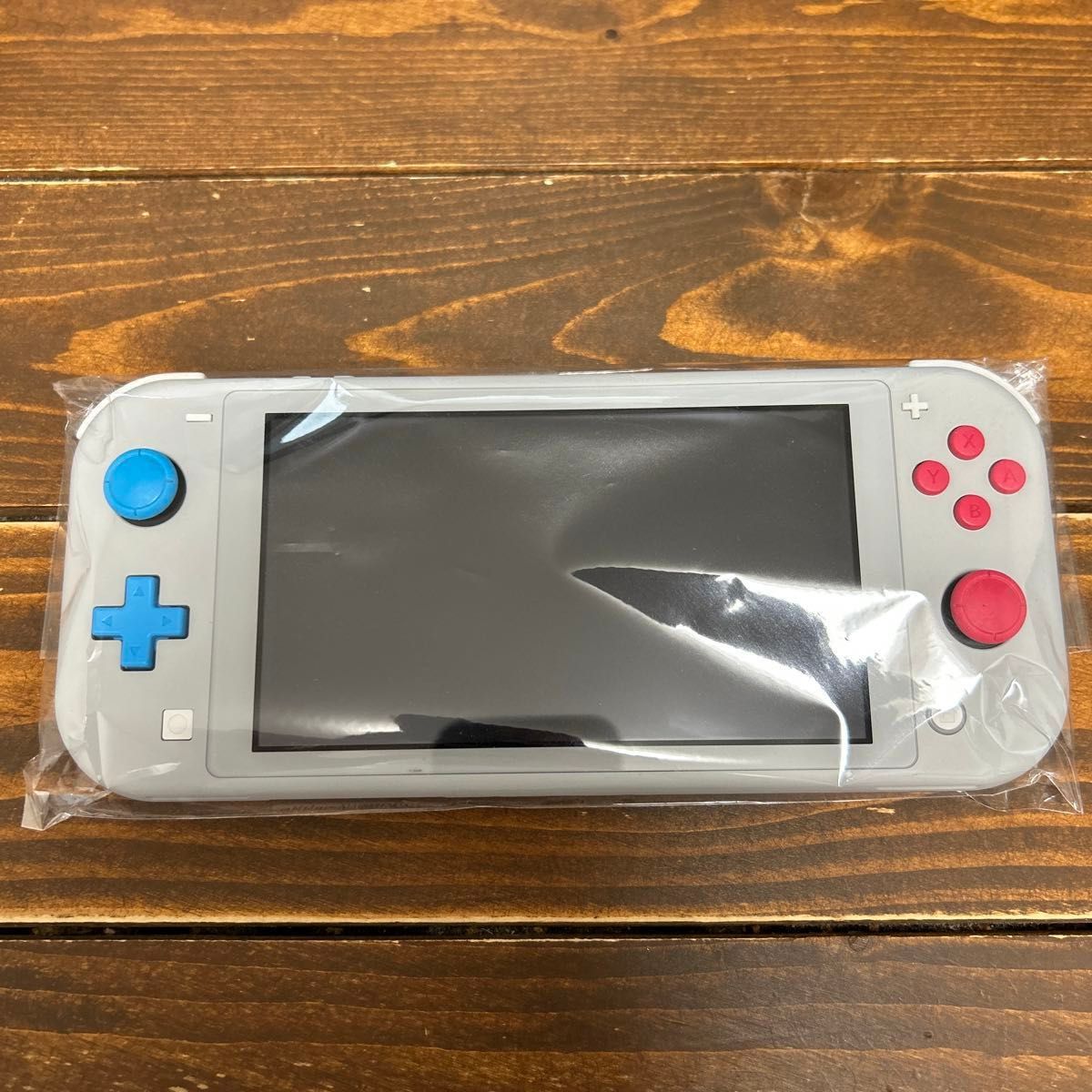 Nintendo Switch Lite　ザシアン・ザマゼンタ　本体のみ　ソード　シールド