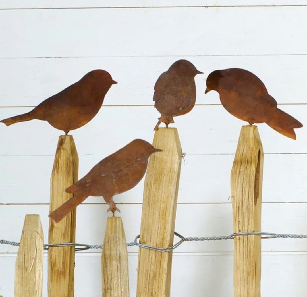 ガーデン彫刻　錆る小鳥　４点セット　ネジ式　メタルバード　HANAKO　鳥の雑貨　ガーデンオブジュ